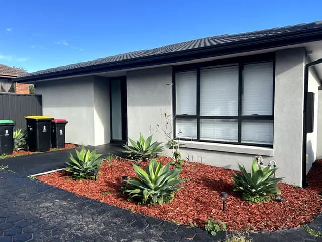 Unit 6, 237-239 Westall Rd